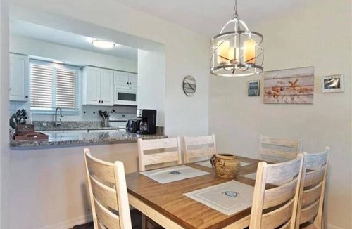 Fort Myers Beach Condo | 96 m² Condo ∙ 2 bedrooms ∙ 4 guests