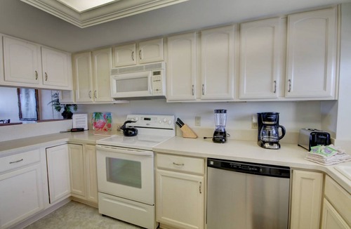 Harold Condo | 97 m² Condo ∙ 2 bedrooms ∙ 6 guests