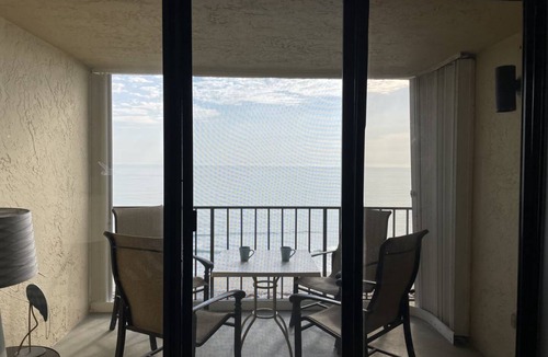 Fort Pierce Shores Condo | 98 m² Condo ∙ 2 bedrooms ∙ 4 guests