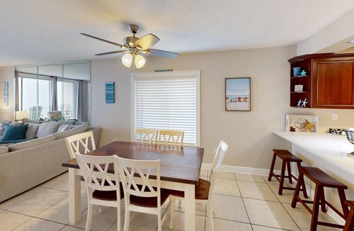 Holiday Isle Condo | 98 m² Condo ∙ 2 bedrooms ∙ 6 guests