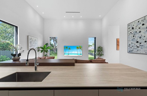 North Miami Beach House | 9BR Sophisticated Villa Ruby