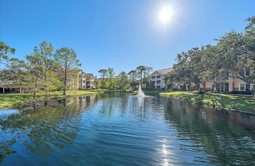 Palmer Ranch Apartment | A beautiful 2 bed / 2 bath condo minutes away from the Siesta beach