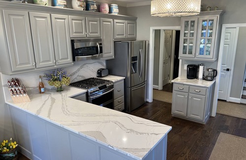 Peachtree City House | A beautiful pool and garden oasis on the golf course and PTC's golf cart paths.