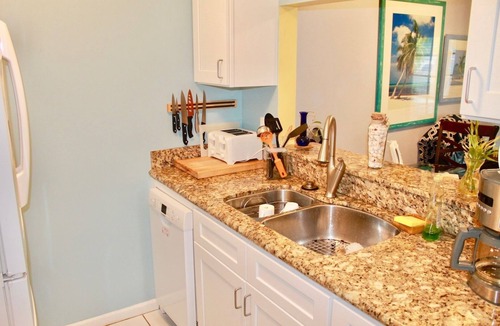 Truman Annex Condo | A CHANGE in LATITUDES; 620 Thomas St., Shipyard 165 AVAILABLE SEPT 2026