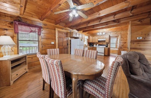 Gatlinburg Cabin | A Dream Come True - 2BR/New Hot Tub/New Firepit/Grill/Great for Gatherings