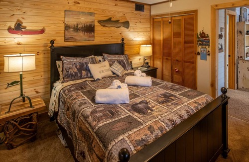 Elk Park Cottage | A Fun Cabin Retreat Close to Grandfather Mountain
