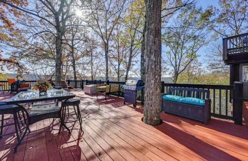 Byrdstown House | A Hidden Gem! Couple’s Escape w/Dale Hollow Views