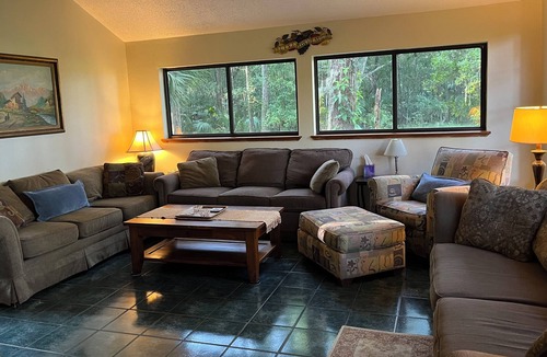 Micanopy House | A Private Country Home on 15 Beautiful Acres just miles away from city life!
