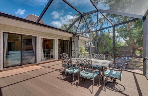 Central Naples House | A Private Oasis Complex in Naples