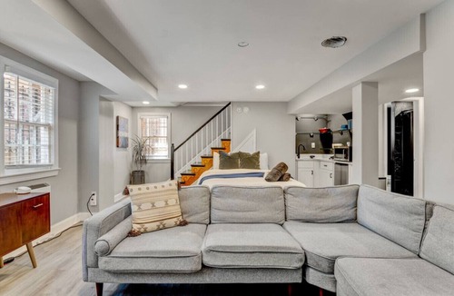 Washington House | A quiet, well-appointed studio, your private DC home base