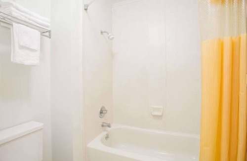 Milledgeville Hotel | A Red Dot Inn Milledgeville