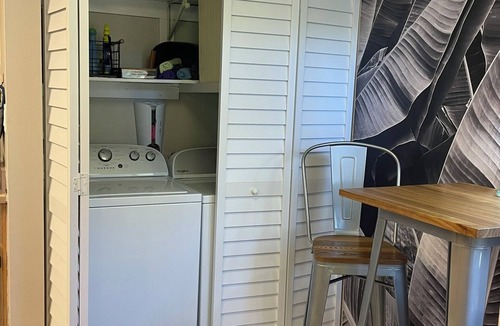 Clermont Condo | A short stroll to Clermont & a quick bike/drive to Lake Minneola trails & beach.