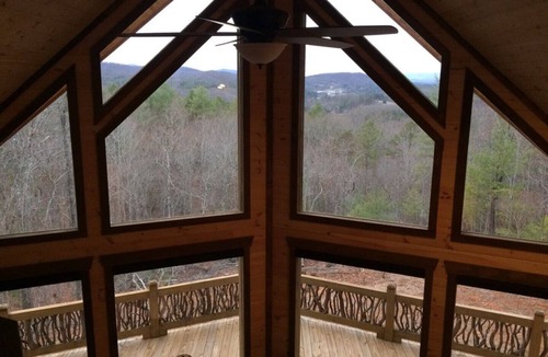 Morganton Cabin | A slice of Heaven! Private escape with gorgeous mountain views!