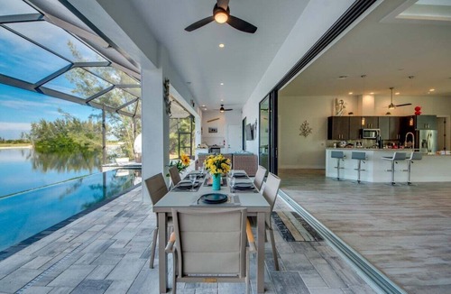 Burnt Store Villa | A spacious 4-bedroom retreat in sunny Cape Coral.