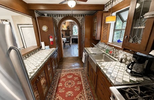 Anglesea House | A Stone`s Throw From Stone Harbor: REDUCED SEPTEMBER RATES