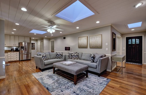 Mirror Lake House | A Walk in the Woods: Family-Friendly Highlands Home w/Private Deck, Garage