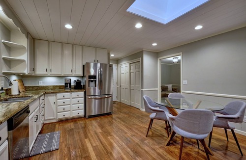Mirror Lake House | A Walk in the Woods: Family-Friendly Highlands Home w/Private Deck, Garage