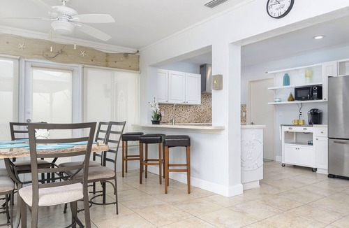 Woodlands House | A wonderful space to relax and unwind. Perfect for family or intimate occasion.