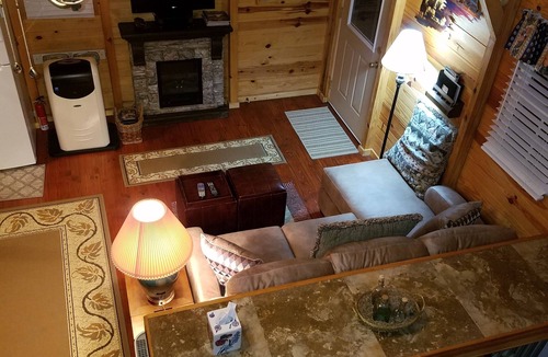 Spencer Cabin | AB-One bedrm,W/single loft-Cumberland Plateau Retreat (Three + nights $75 OFF).