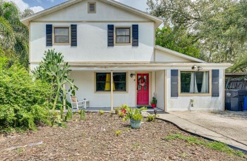 Lake Magdalene House | about 5 Mi to Beaches Spacious Tampa Bay Home!