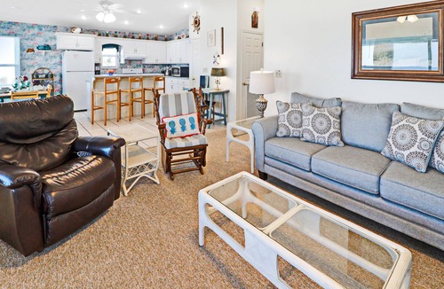 Mexico Beach House | Above The Sand: Charming Beachfront Cottage in MB – Sleeps 6