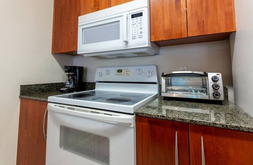 Brickell Condo | Absolutely Beautiful 1 BR Paradise with a Huge balcony