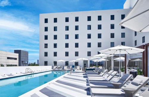 Aventura Hotel | AC Hotel by Marriott Miami Aventura