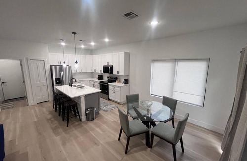 North Port House | Adorable 3-bedroom house with AC in North Port