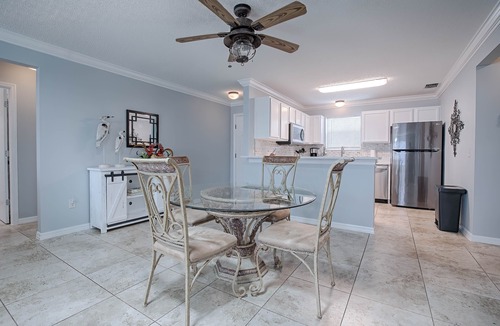 Duval Cottage | Adorable Cottage, fully furnished & free internet, golf cart, newly renovated