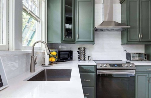 Cherry House | Adorable Home. Close to Everything. Great Location