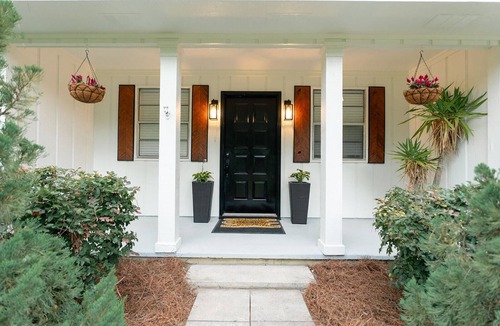 Savannah House | Adorable & Quiet -Under 15 min to Downtown & Beach