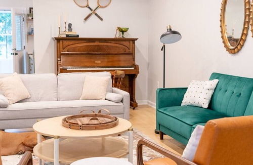 Savannah House | Adorable & Quiet -Under 15 min to Downtown & Beach