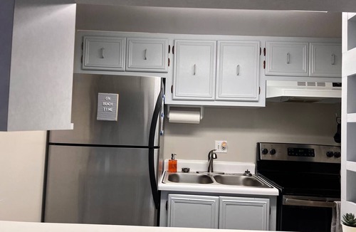 Sunset Beach Condo | Adorable studio condo on Treasure Island FL
