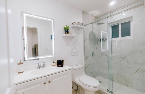 University Park Apartment | Adorable Studio