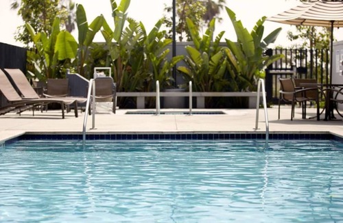 Marathon House | Adventure Awaits! Four Comfy Units Near Beaches, Pool and Attractions