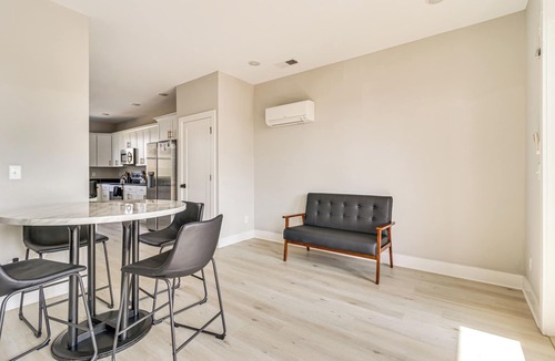 Chattanooga Condo | Adventure, Relax & Play: Chic Condo in Chattanooga
