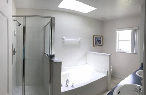 Thousand Oaks House | Affordable Conservation View home with southeast facing pool 4BR 2BA Free Wi Fi by RedAwning