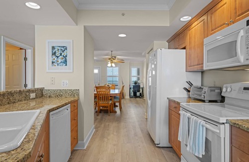 Daytona Beach Shores Condo | ~AFFORDABLE OCEANFRONT~ 2/2 RENOVATED