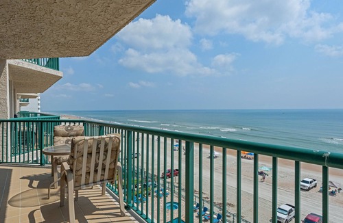 Daytona Beach Shores Condo | ~AFFORDABLE OCEANFRONT~ 2/2 RENOVATED