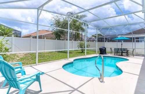 Esprit House | Affordable Pool Home, Golf Course Community on Lake Davenport,15 Minutes to Disney
