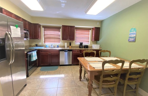 North Palm Beach Apartment | Affordable Waterfront in North Palm Beach