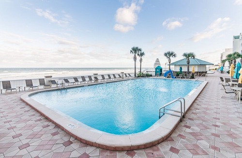 Ortona Park Apartment | Air-Conditioned 14th Floor King Studio Steps from the Beach | Access to 4 Pools + 2 Hot Tubs