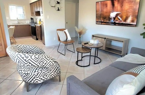 Melaleuca Gardens Apartment | AirportHouse - Modern 1BR near FLL Airport w/Wi-Fi, Smart TV & Free Parking