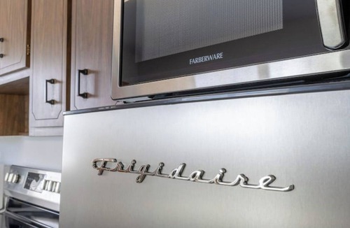 Melaleuca Gardens Apartment | AirportHouse - Modern 1BR near FLL Airport w/Wi-Fi, Smart TV & Free Parking