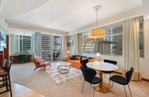 Town Square Apartment | AKA Brickell Condo Free Parking by Palermo Home Miami