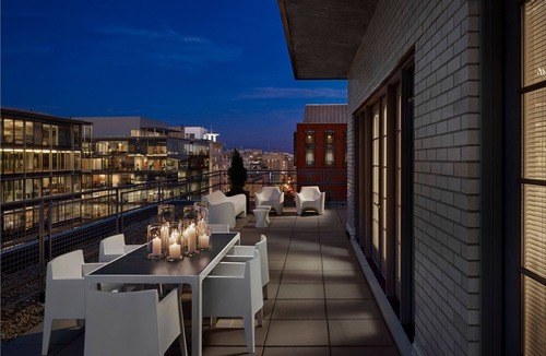 Connecticut Ave - K Street Apartment | AKA White House