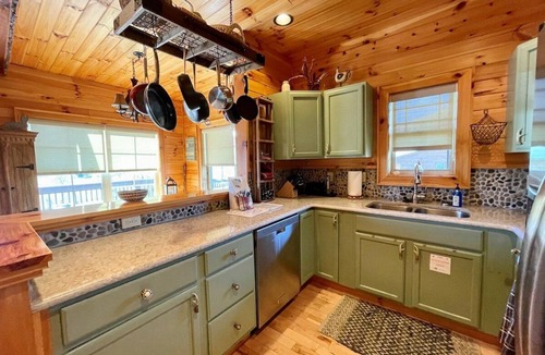 West Jefferson House | All Decked Out - Riverfront, Firepit, Fireplace, Foosball, Gameroom, Fire table, Wet bar, WIFI