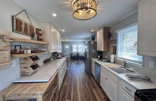 Villas Cottage | All Spruced Up! Cottage, Outdoor Oasis, Coffee bar