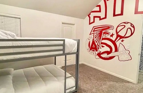 Church Street House | All Things ATL-King Suite near the Airport