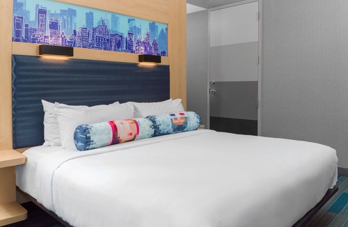 Gainesville Hotel | Aloft by Marriott Gainesville University Area